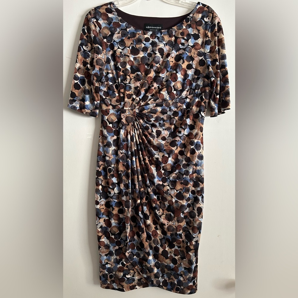 “Connected” ladies spring dress.